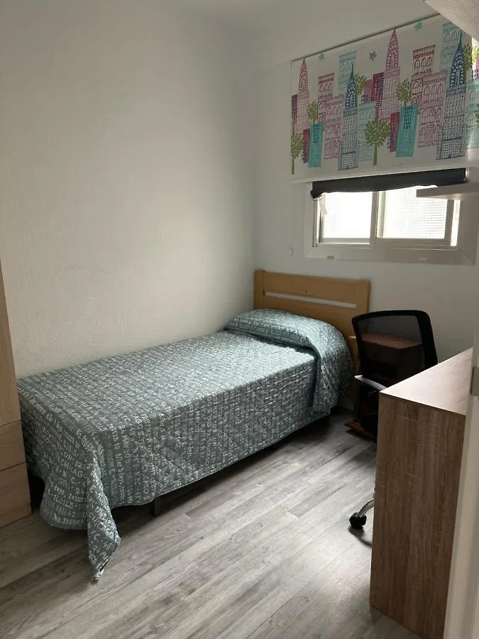 Apartamento De Tres Dormitorios 阿尔梅里亚 0*,  西班牙